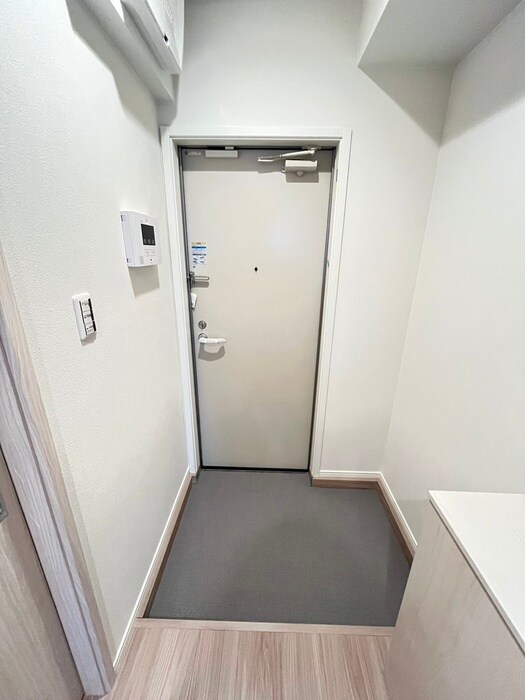 物件内観写真17　(玄関)