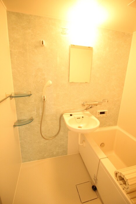 物件内観写真13　(バス／シャワールーム等)