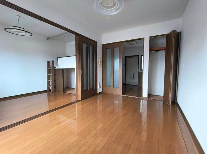 物件内観写真7　(居室)