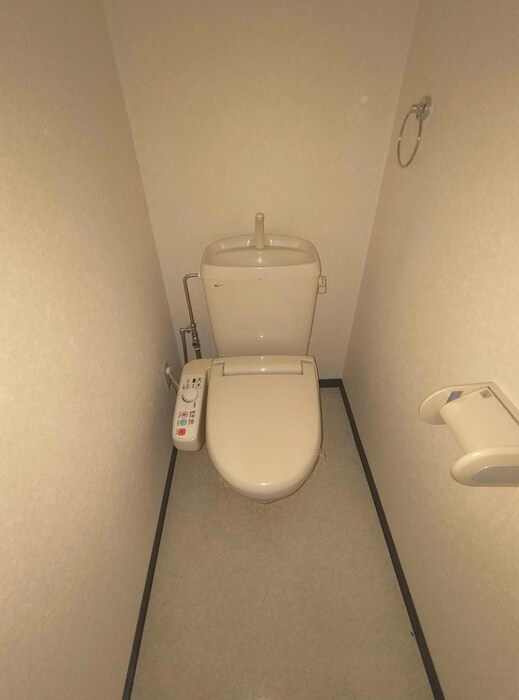 物件内観写真11　(トイレ)