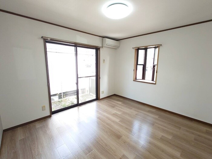 物件内観写真16　(居室)