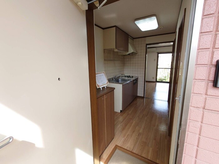 物件内観写真18　(廊下)