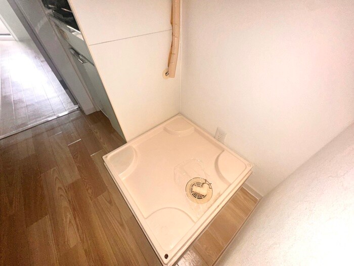 物件内観写真15　(洗濯機置場)