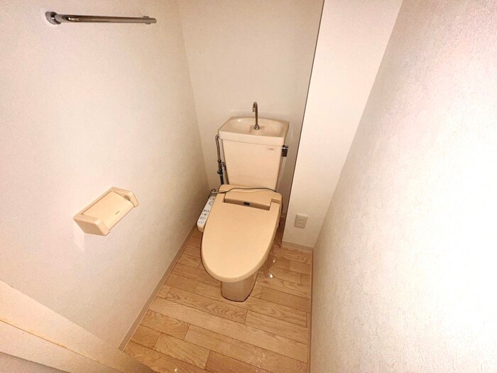 物件内観写真16　(トイレ)