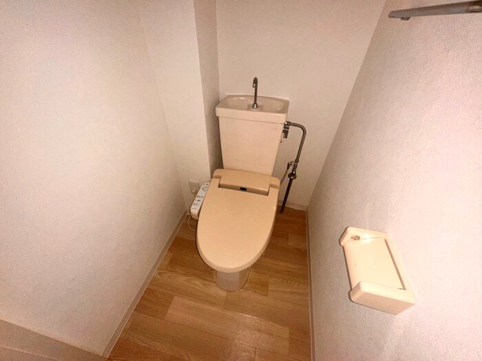 物件内観写真16　(トイレ)