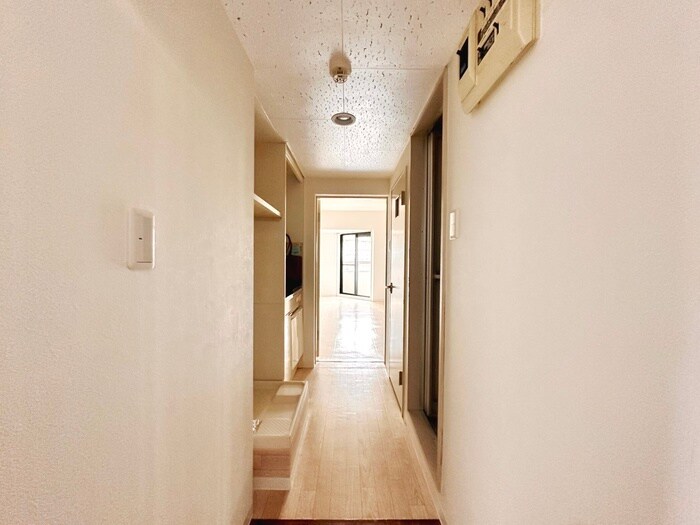 物件内観写真17　(廊下)