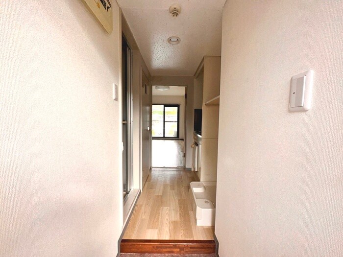 物件内観写真17　(廊下)