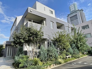 アスフェリック上杉外観写真