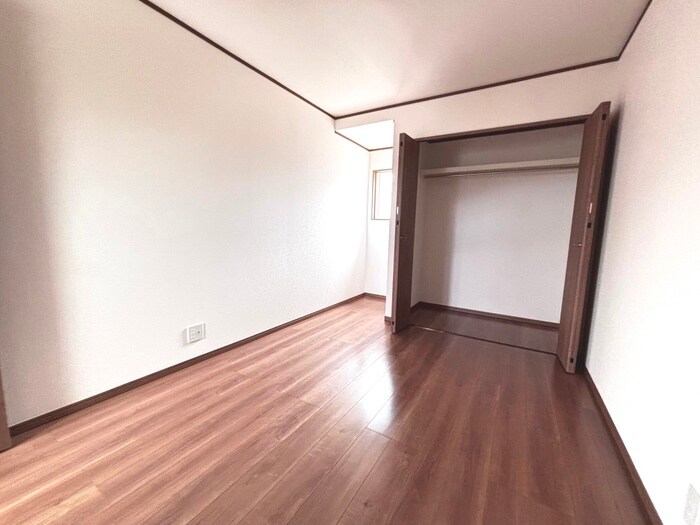 物件内観写真9　(居室)