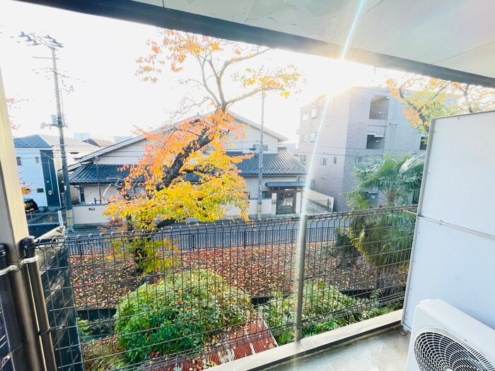 物件内観写真16　(室内からの展望)