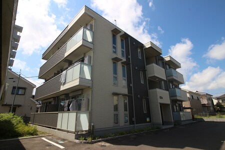 Ａｄｏｎｉｓ三百人町外観写真