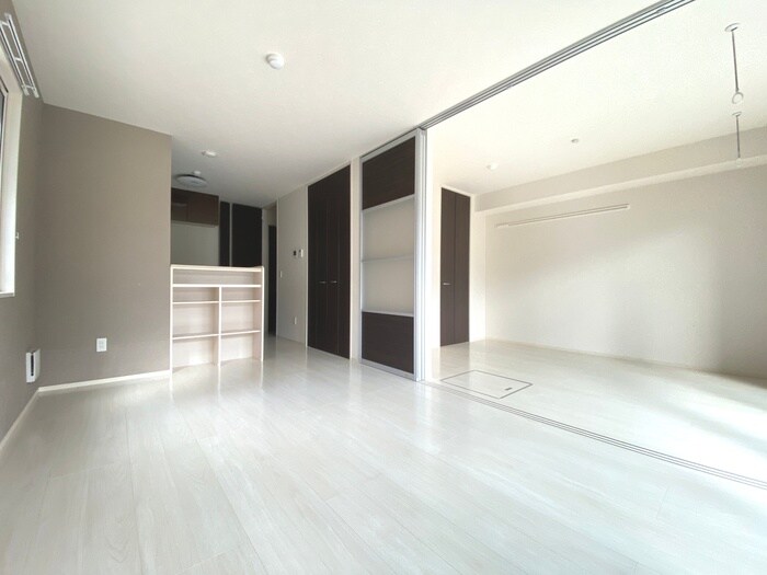 物件内観写真8　(居室)