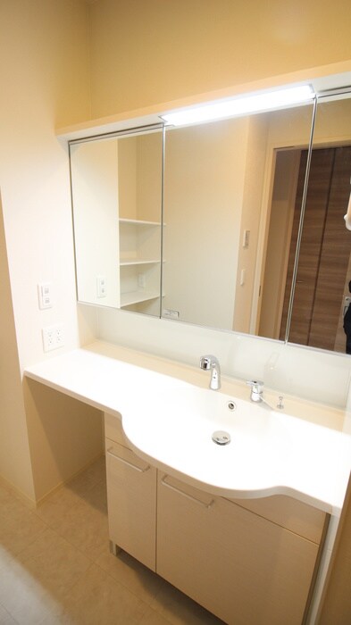 物件内観写真13　(洗面)