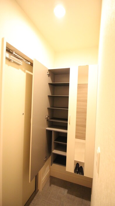 物件内観写真19　(靴箱)