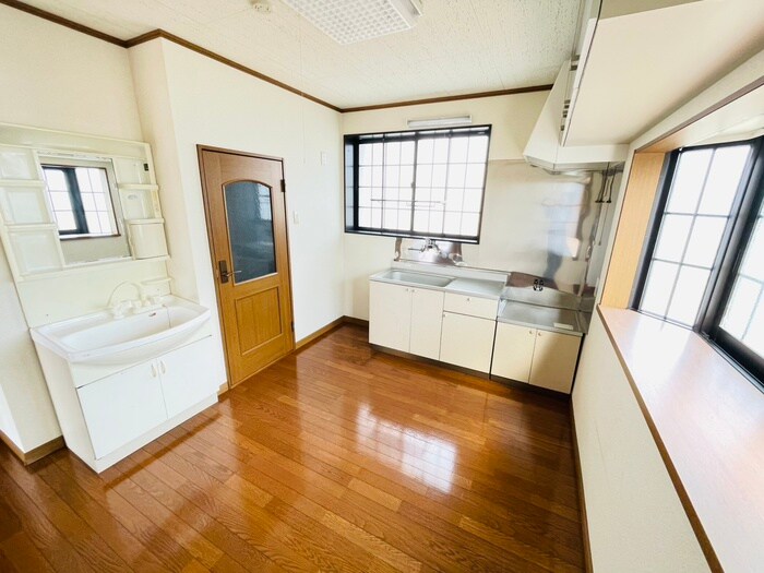 物件内観写真11　(内観写真)