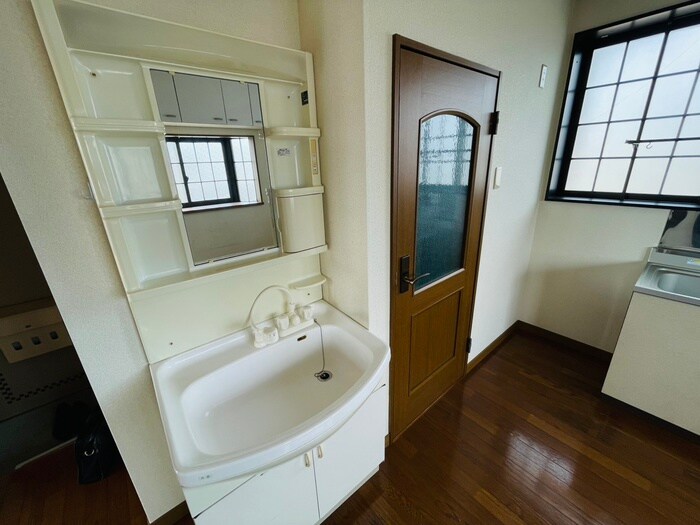 物件内観写真13　(洗面)