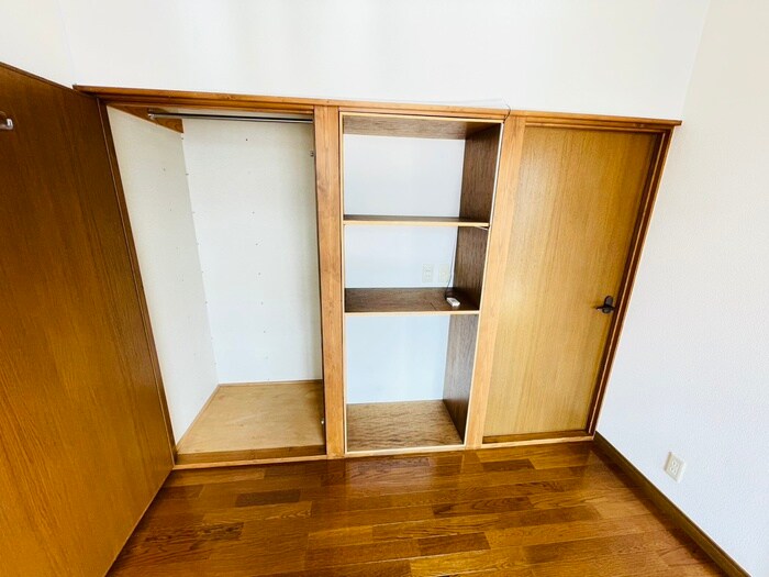 物件内観写真16　(収納)