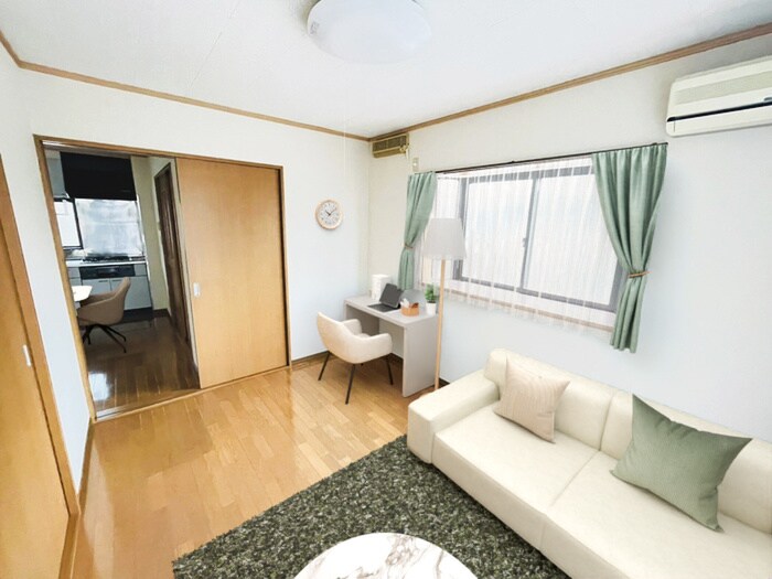 物件内観写真7　(居室)