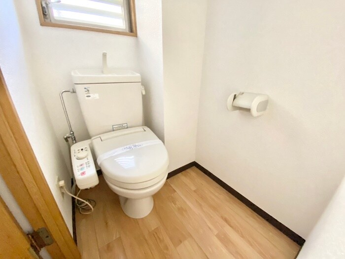 物件内観写真11　(トイレ)