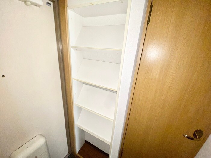 物件内観写真14　(靴箱)