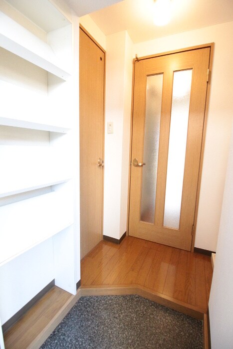 物件内観写真21　(廊下)