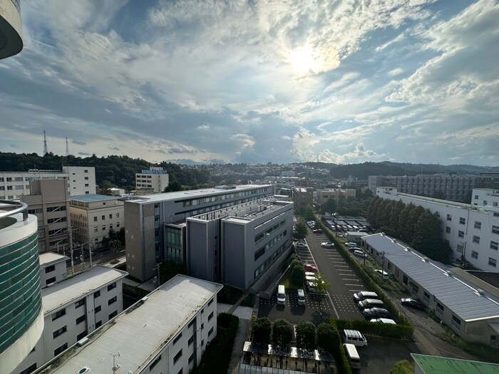 物件内観写真22　(室内からの展望)