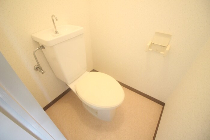 物件内観写真14　(トイレ)