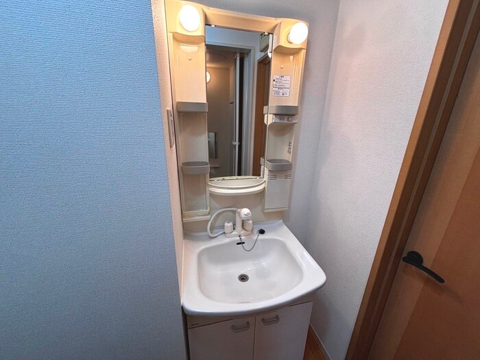 物件内観写真13　(洗面)