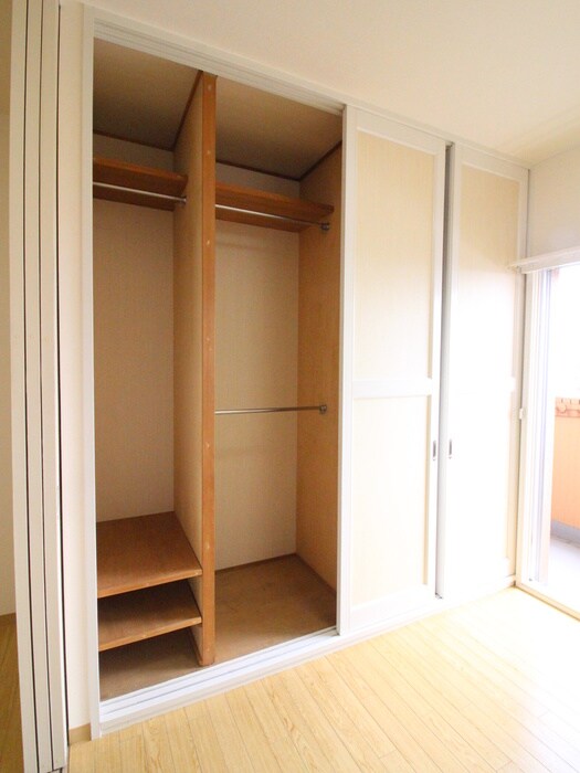 物件内観写真11　(収納)