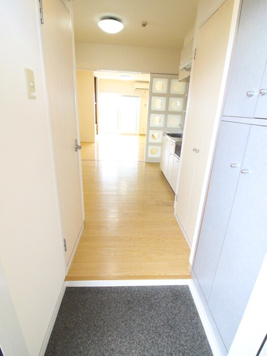 物件内観写真20　(玄関)