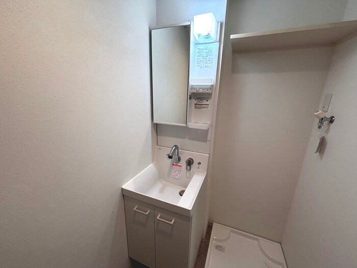 物件内観写真13　(洗面)