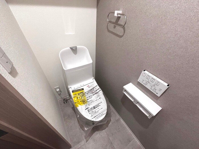 物件内観写真14　(トイレ)