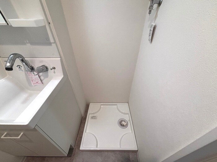 物件内観写真15　(洗濯機置場)