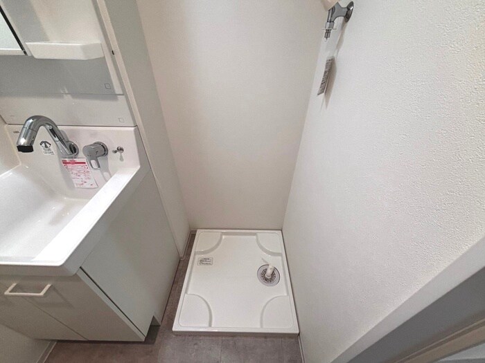 物件内観写真15　(洗濯機置場)