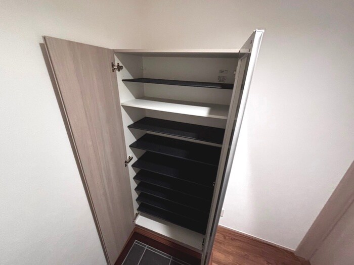 物件内観写真19　(靴箱)