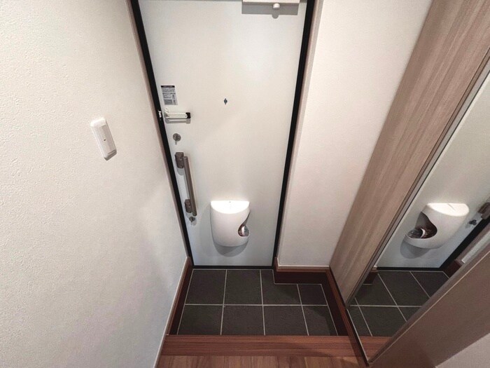 物件内観写真20　(玄関)