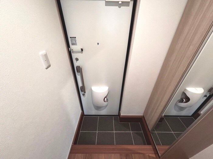 物件内観写真20　(玄関)