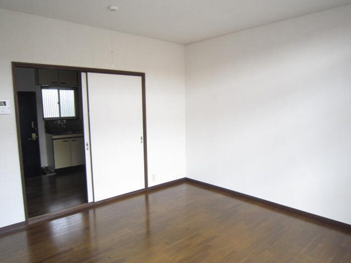 物件内観写真10　(居室)