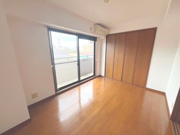 物件内観写真8　(居室)