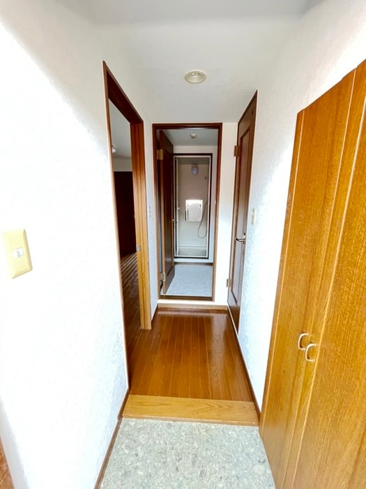 物件内観写真17　(玄関)