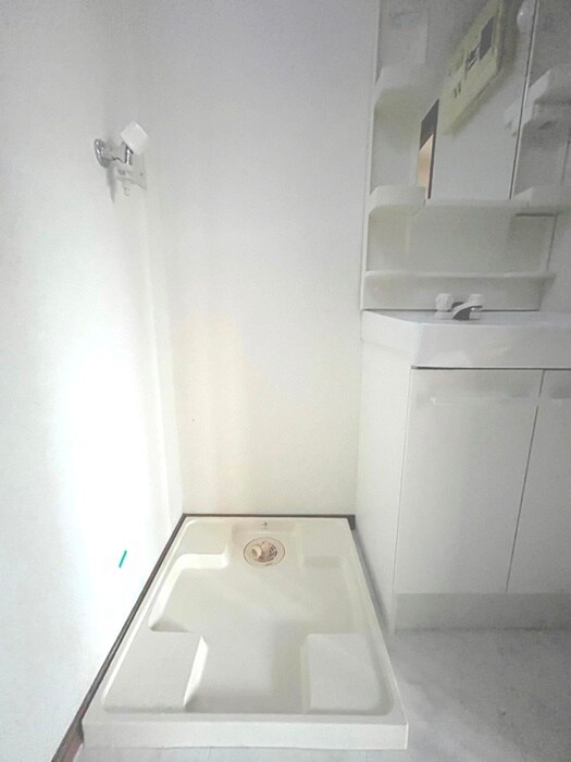 物件内観写真20　(洗濯機置場)