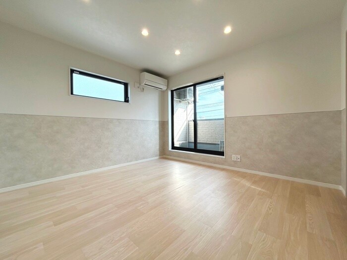 物件内観写真8　(居室)