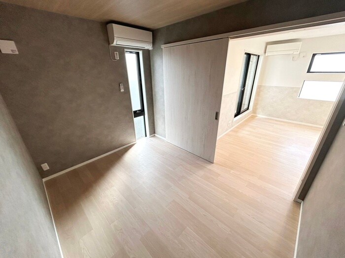 物件内観写真8　(居室)