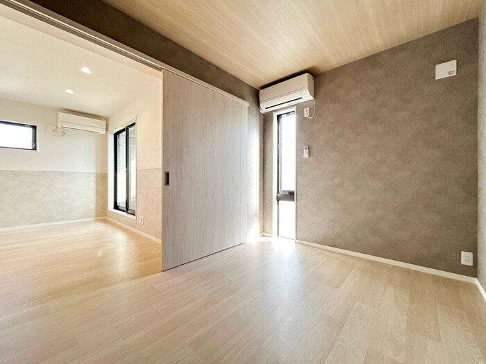 物件内観写真9　(居室)