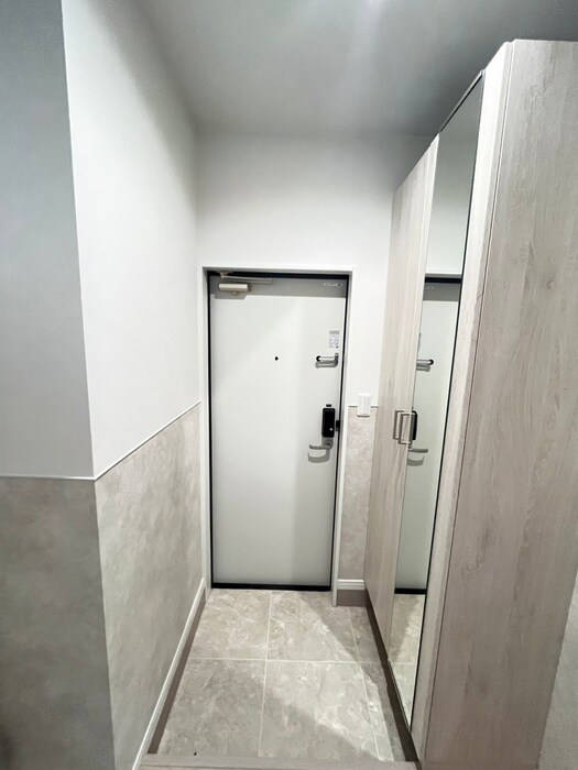 物件内観写真17　(玄関)