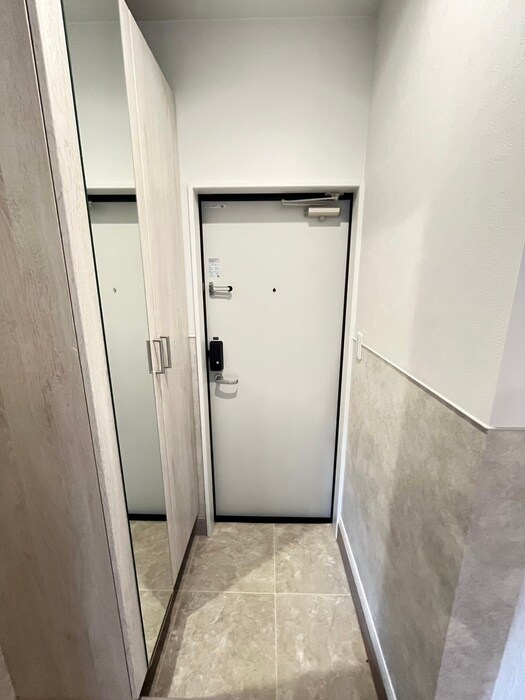 物件内観写真17　(玄関)