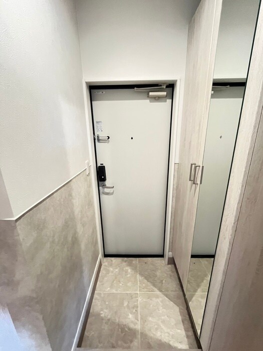 物件内観写真17　(玄関)