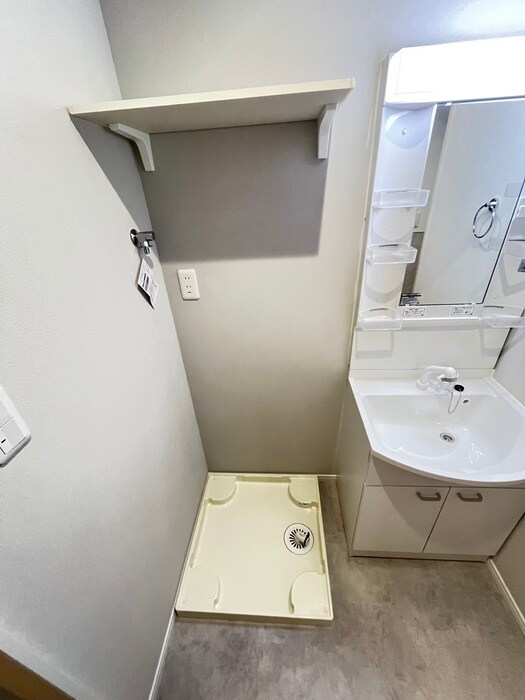 物件内観写真20　(洗濯機置場)