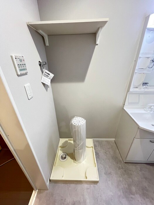 物件内観写真20　(洗濯機置場)