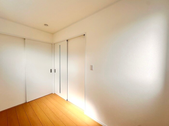 物件内観写真11　(居室)